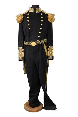 Lot 749 - A Royal Navy Vice-Admiral uniform by Gieves Ltd.