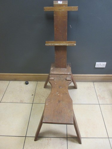 Lot 709 - An early 20th century oak artist's stool