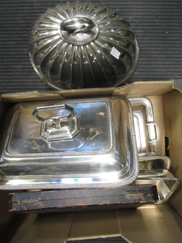 Lot 306 - A silver plate pair of entrée dishes and other...