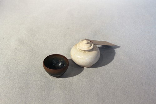Lot 120 - A Chinese Henan type small tea bowl, Song...