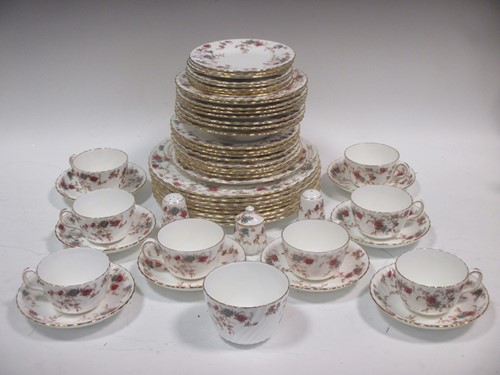 Lot 76 - A Minton porcelain service