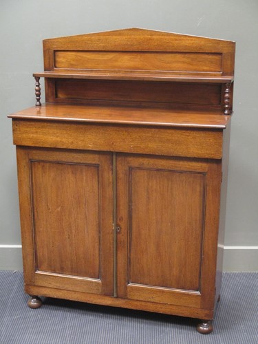 Lot 687 - A Victorian mahogany chiffonier 92cm wide