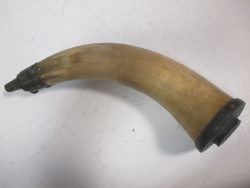 Lot 149 - An 18th Century powder horn, 30cm