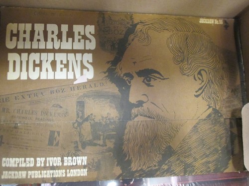 Lot 767 - A large collection of books, including art,...