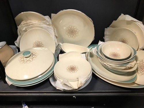 Lot 98 - Doulton & Co Desert Star part service, Denby...