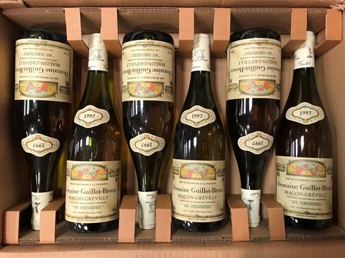 Lot 827 - Macon Grevilly Les Genevrieres 1997, Guillot...