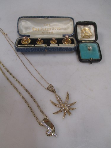 Lot 258 - two cubic zirconia pendants, a single pearl...