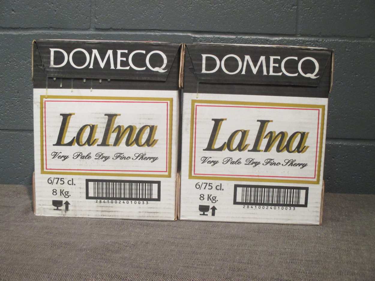 Lot 840 - La Ina Fino sherry, 12 bottles