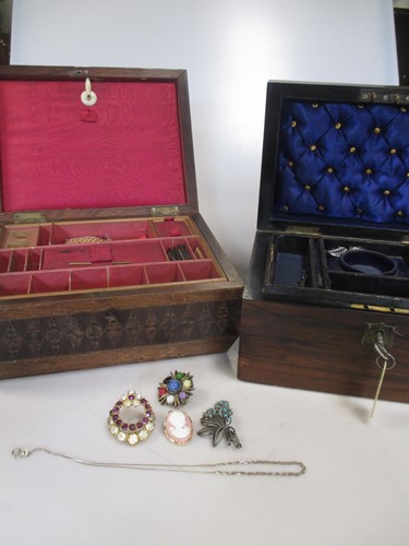 Lot 271 - Tunbridge ware box with sewing accessories,...