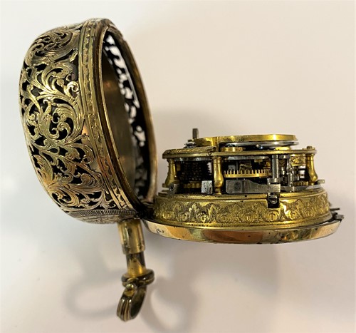 Lot 230 - Daniel Quare, London - A rare early 18th century repeating pair cased pocket watch with regulator aperture, No 255