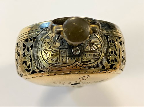 Lot 230 - Daniel Quare, London - A rare early 18th century repeating pair cased pocket watch with regulator aperture, No 255