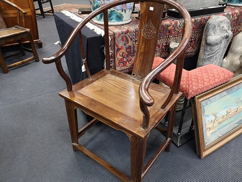 Lot 458 - A pair of Chinese horse shoe backed hardwood armchairs Quanli, in late Ming Dynasty style, 20th century