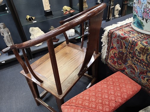 Lot 458 - A pair of Chinese horse shoe backed hardwood armchairs Quanli, in late Ming Dynasty style, 20th century