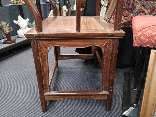 Lot 458 - A pair of Chinese horse shoe backed hardwood armchairs Quanli, in late Ming Dynasty style, 20th century