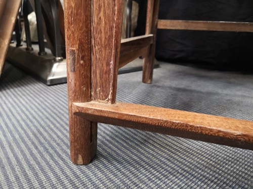 Lot 458 - A pair of Chinese horse shoe backed hardwood armchairs Quanli, in late Ming Dynasty style, 20th century