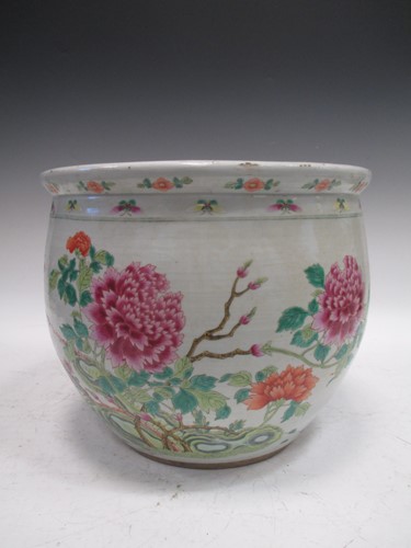 Lot 162a - A 19th century Chinese famille rose planter