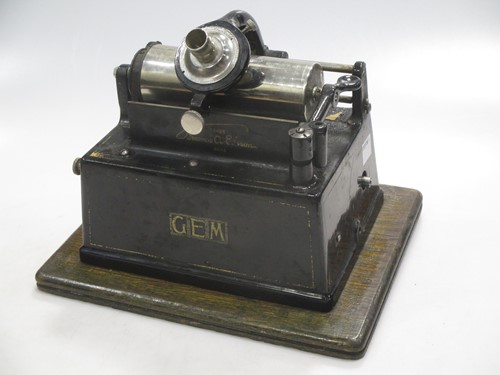 Lot 183 - A Edison Gem Phonograph, serial number: G84912,...