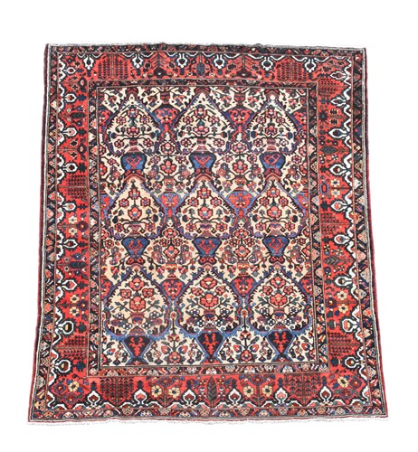 Lot 938 - A Bakthiari carpet