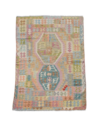 Lot 1004 - A kelim rug