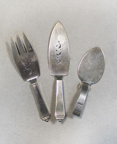Lot 92 - Harald Nielsen for Georg Jensen, a Danish metalwares pyramid pattern cake slice and fork