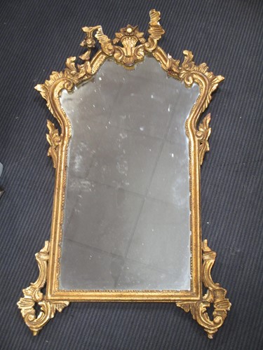 Lot 587 - A mahogany Vauxhall type mirror, 63 x 43cm; a...