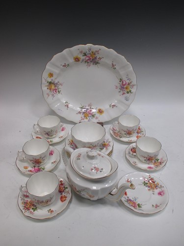 Lot 143 - A Crown Derby posies part dinner and tea service