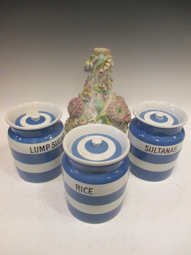 Lot 152 - Various pottery and porcelain, some items...