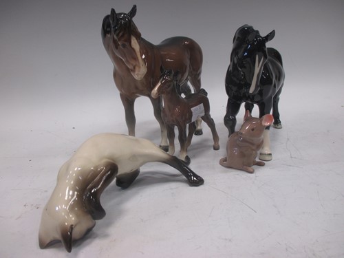 Lot 44 - A collection of Beswick pottery animals to...