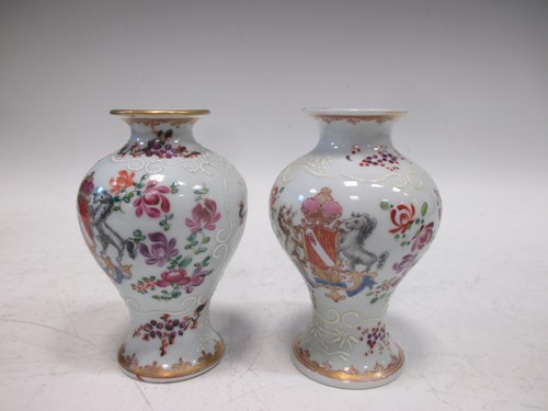 Lot 35 - A pair of French Samson armorial vases in the...