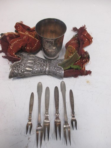 Lot 210 - An Indian white metal tapering scarf (?)...