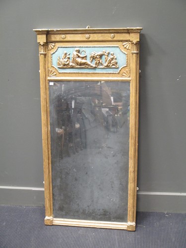 Lot 656 - A Regency gilt wood pier mirror, the frieze...