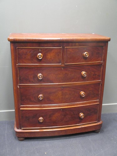 Lot 566 - A Victorian walnut chest of drawers 119 x 107...