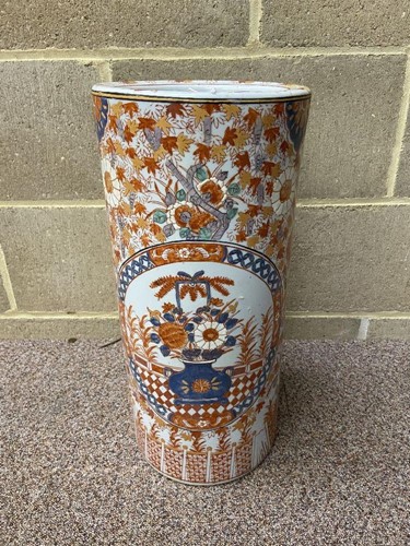 Lot 449 - A Japanese Imari stick stand,48cm