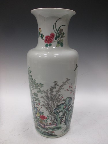 Lot 101 - A Chinese famille rose porcelain baluster vase, Republic Period (1912-1949)