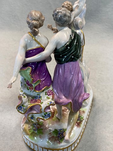 Lot 37 - A 19th century Meissen figural group