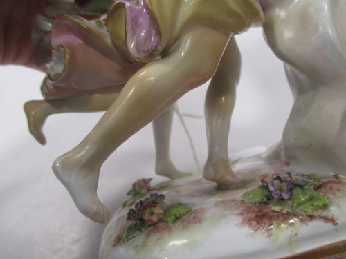 Lot 37 - A 19th century Meissen figural group