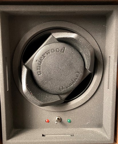 Lot 258 - Underwood - A modular watch winding case for 6 watches