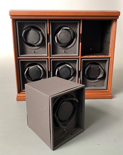 Lot 258 - Underwood - A modular watch winding case for 6 watches