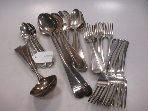 Lot 443 - A quantity of Old English pattern silver...