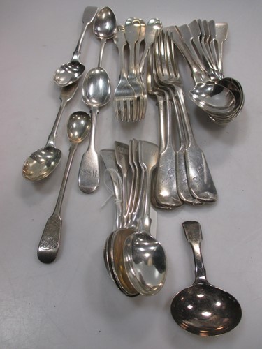 Lot 426 - A quantity of Fiddle pattern flatware, 35.5ozt