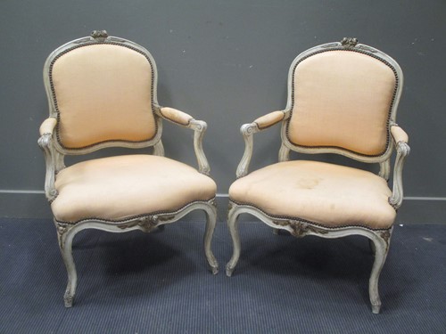 Lot 798 - A pair of French painted frame fauteuils,...