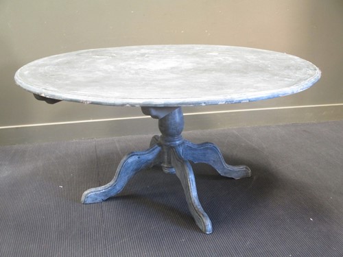 Lot 683 - A painted circular pedestal table, diameter...