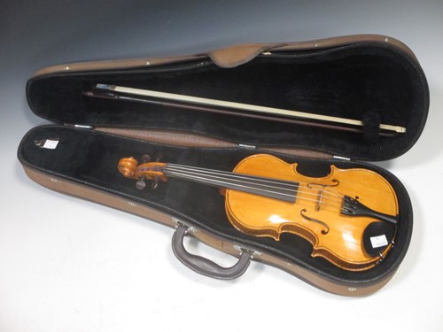 Lot 266 - A miniature modern violin by Robert Mynott...