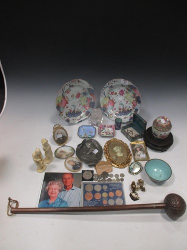 Lot 262 - Two 19th century Chinese plates with forest...