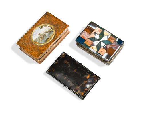 Lot 417 - A burr wood snuff box, the lid with inset micro mosaic cartouche, 19th century