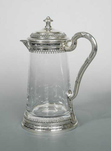 Lot 414 - A modern silver mounted glass lemonade jug