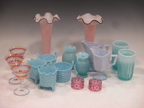 Lot 78 - A collection of milk glass, slag glass and...