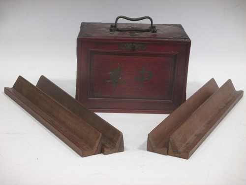 Lot 40 - A boxed mahjongg set, early 20th century