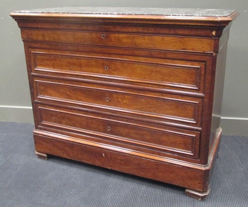 Lot 481 - A Continental three drawer chest with marble...