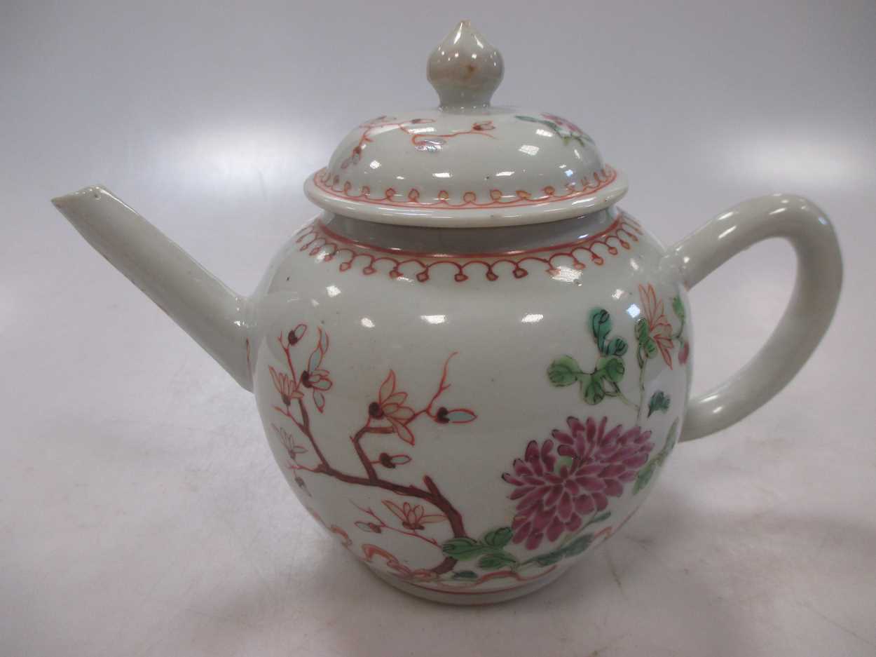 Lot 12 - An 18th century Chinese tea pot, 13.5cm high...